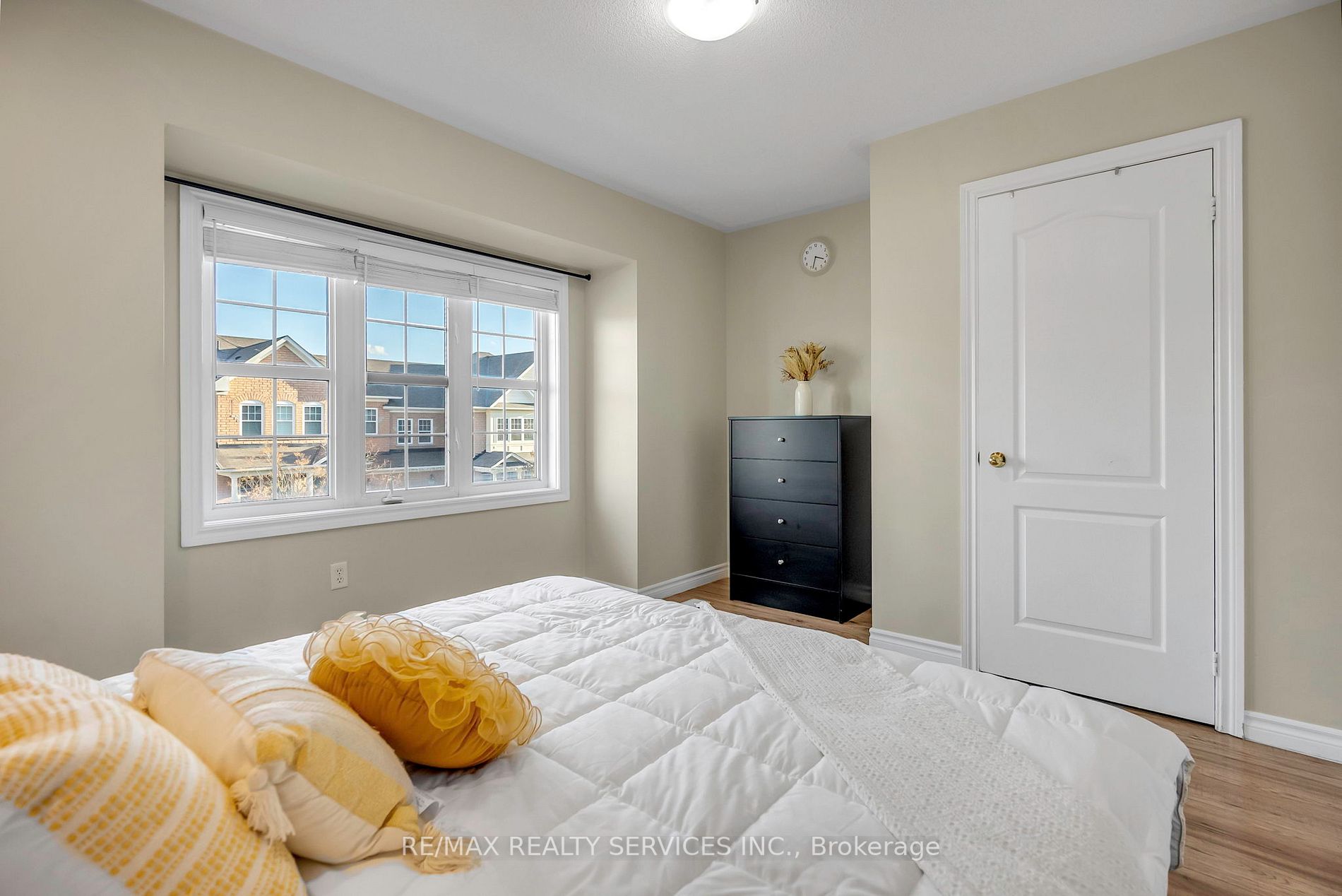 123 Swindale Dr