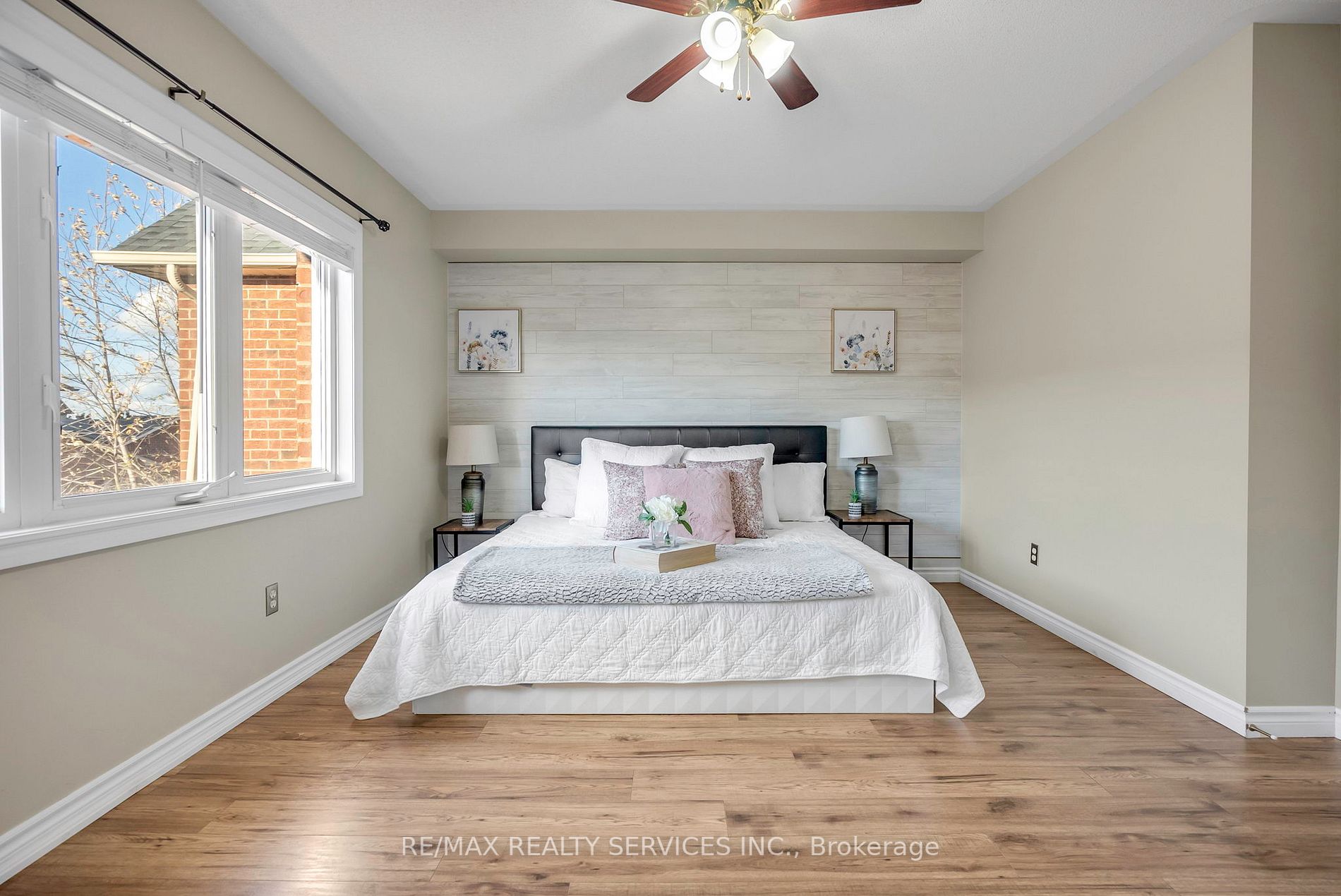 123 Swindale Dr