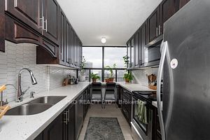 17 Knightsbridge Rd, #1910