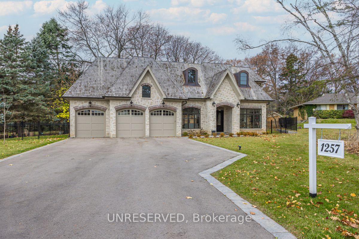 1257 Lakeshore Road W