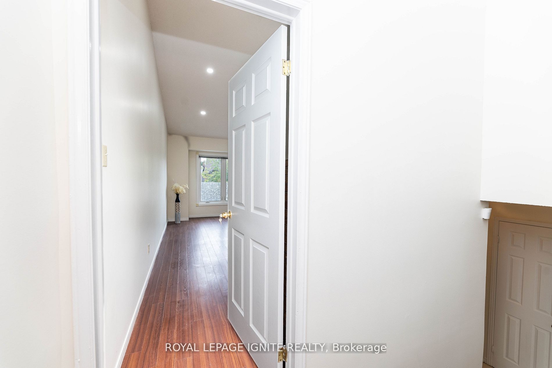 1045 Whispering Wood Drive