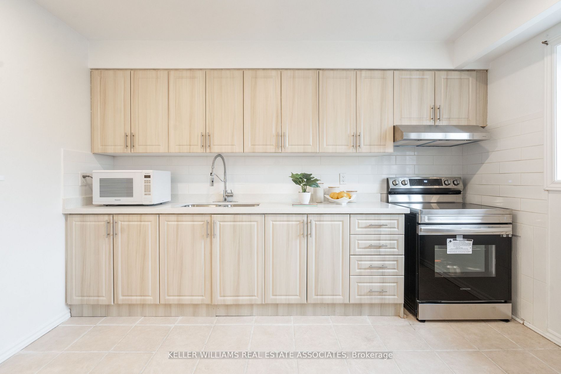 400 Mississauga Valley Blvd, #143