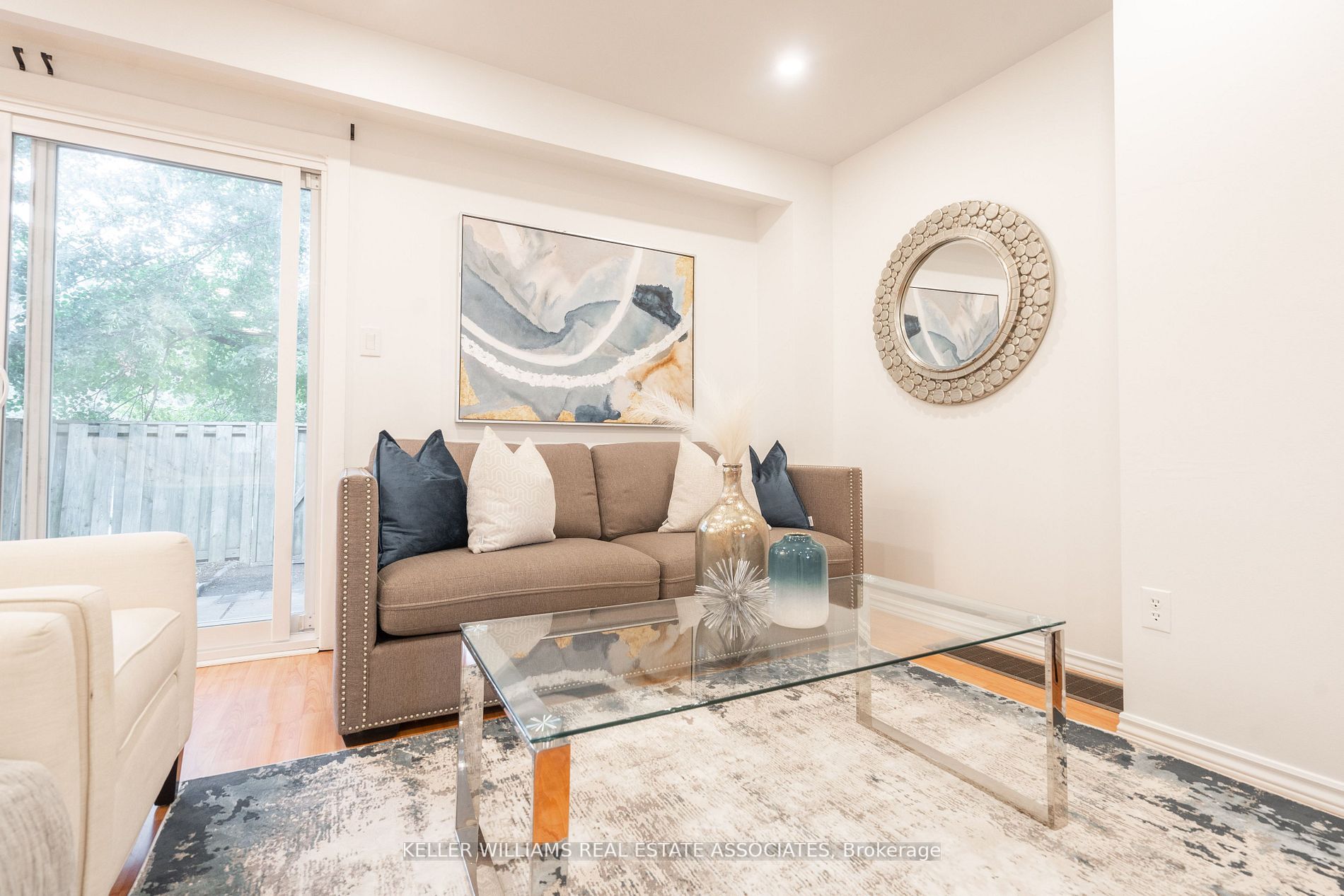 400 Mississauga Valley Blvd, #143