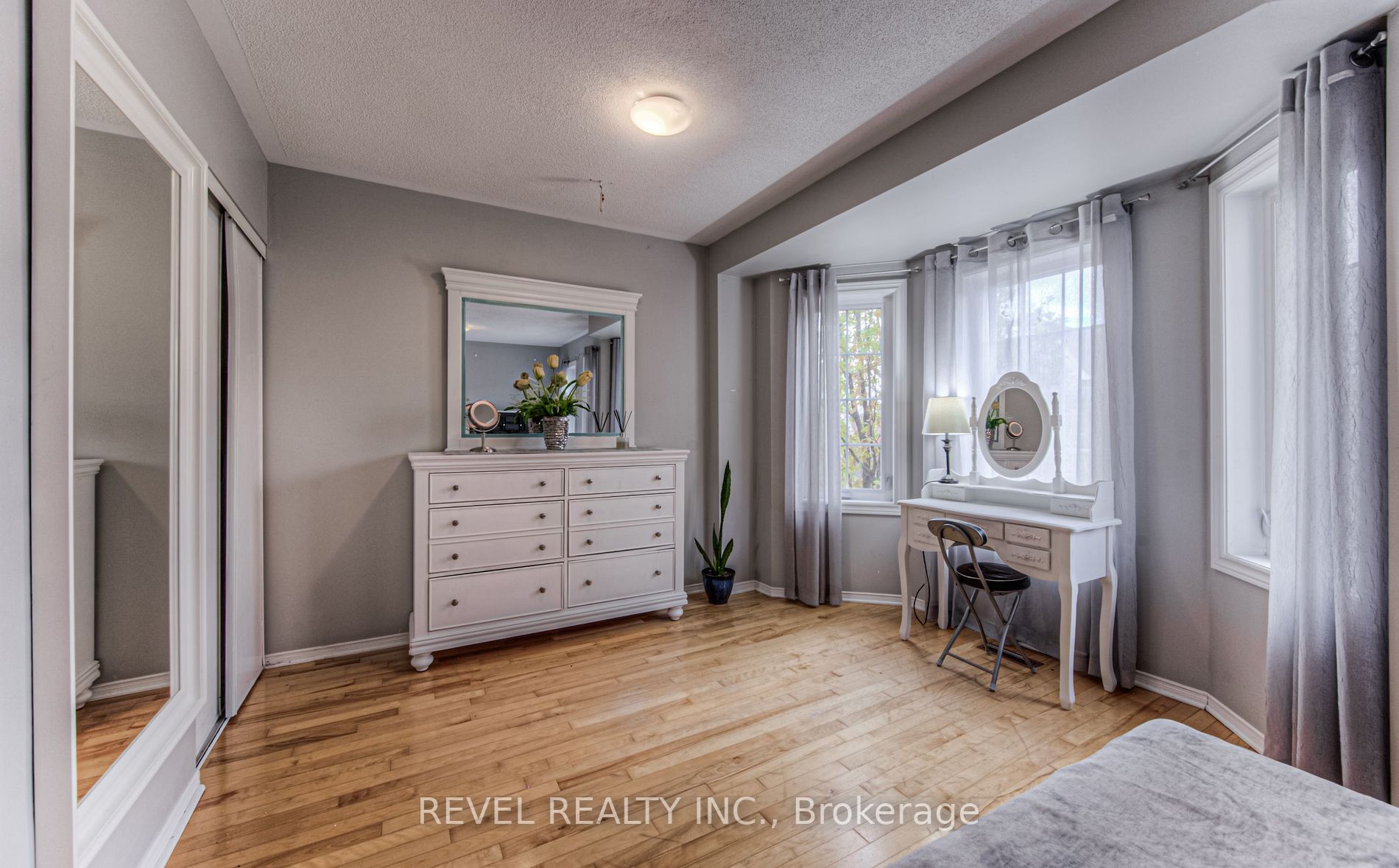 175 Roxton Rd