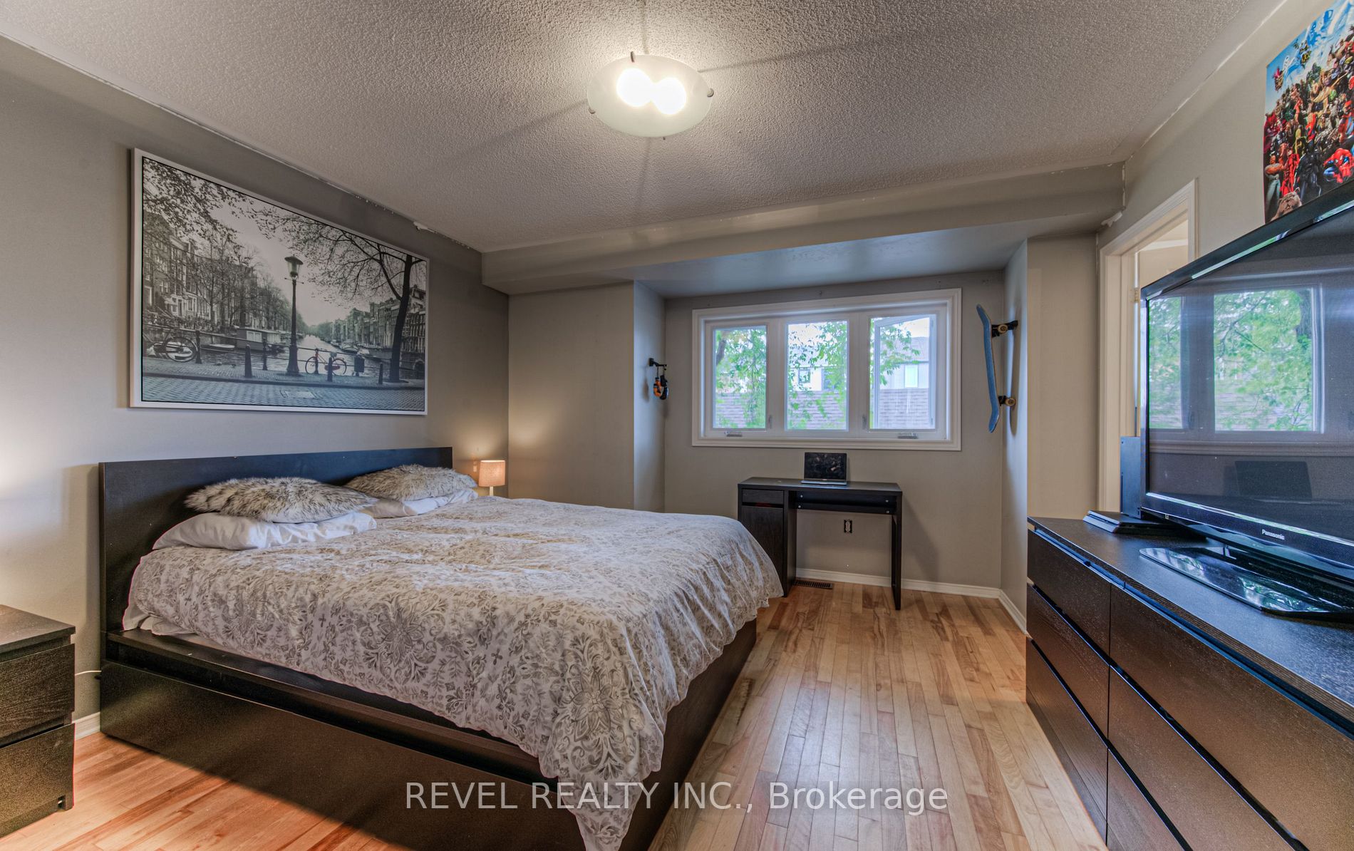175 Roxton Rd