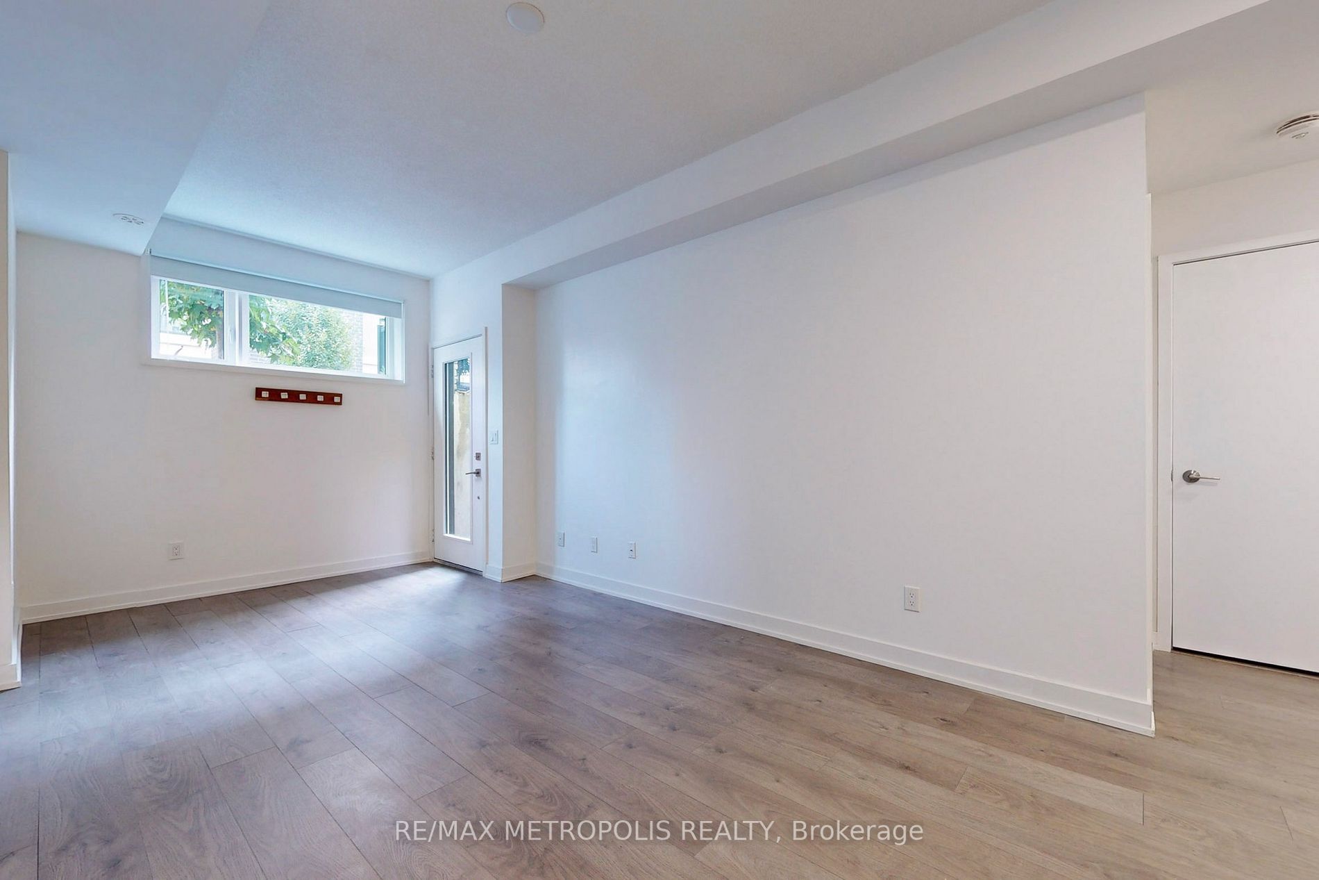 1141 Cooke Blvd, #409