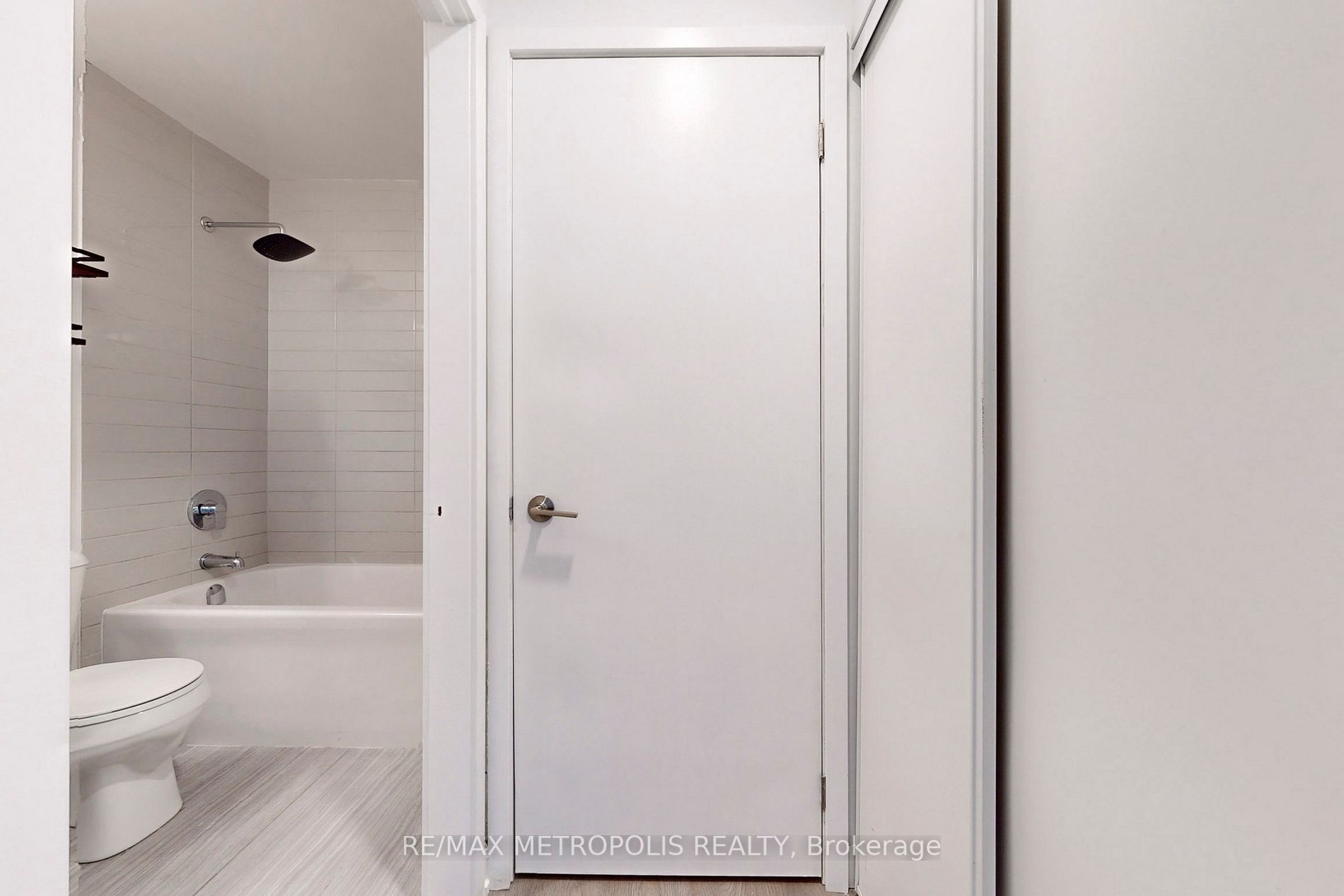 1141 Cooke Blvd, #409