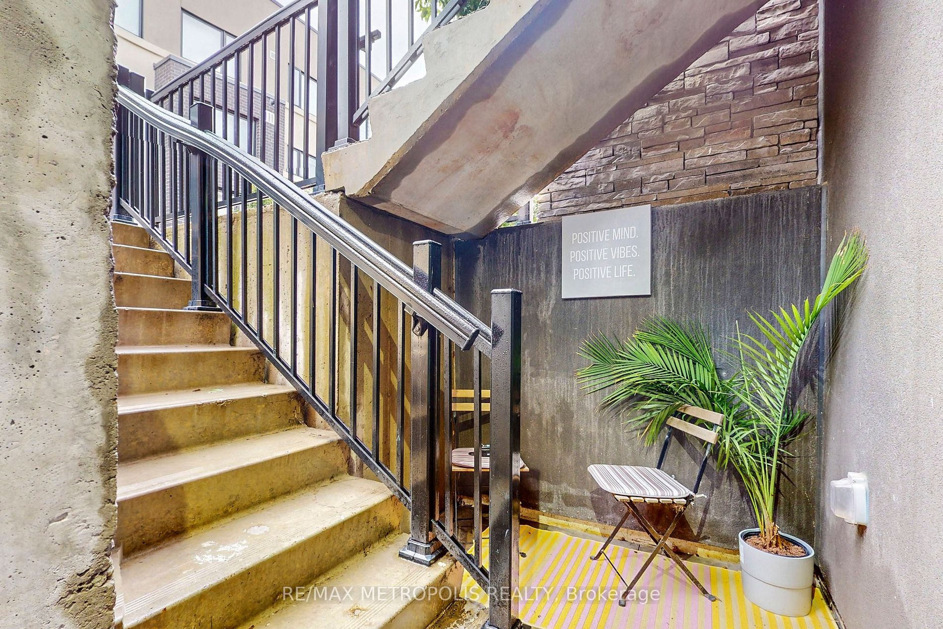 1141 Cooke Blvd, #409