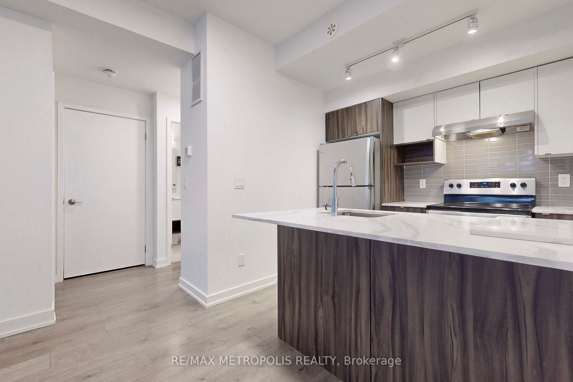 1141 Cooke Blvd, #409