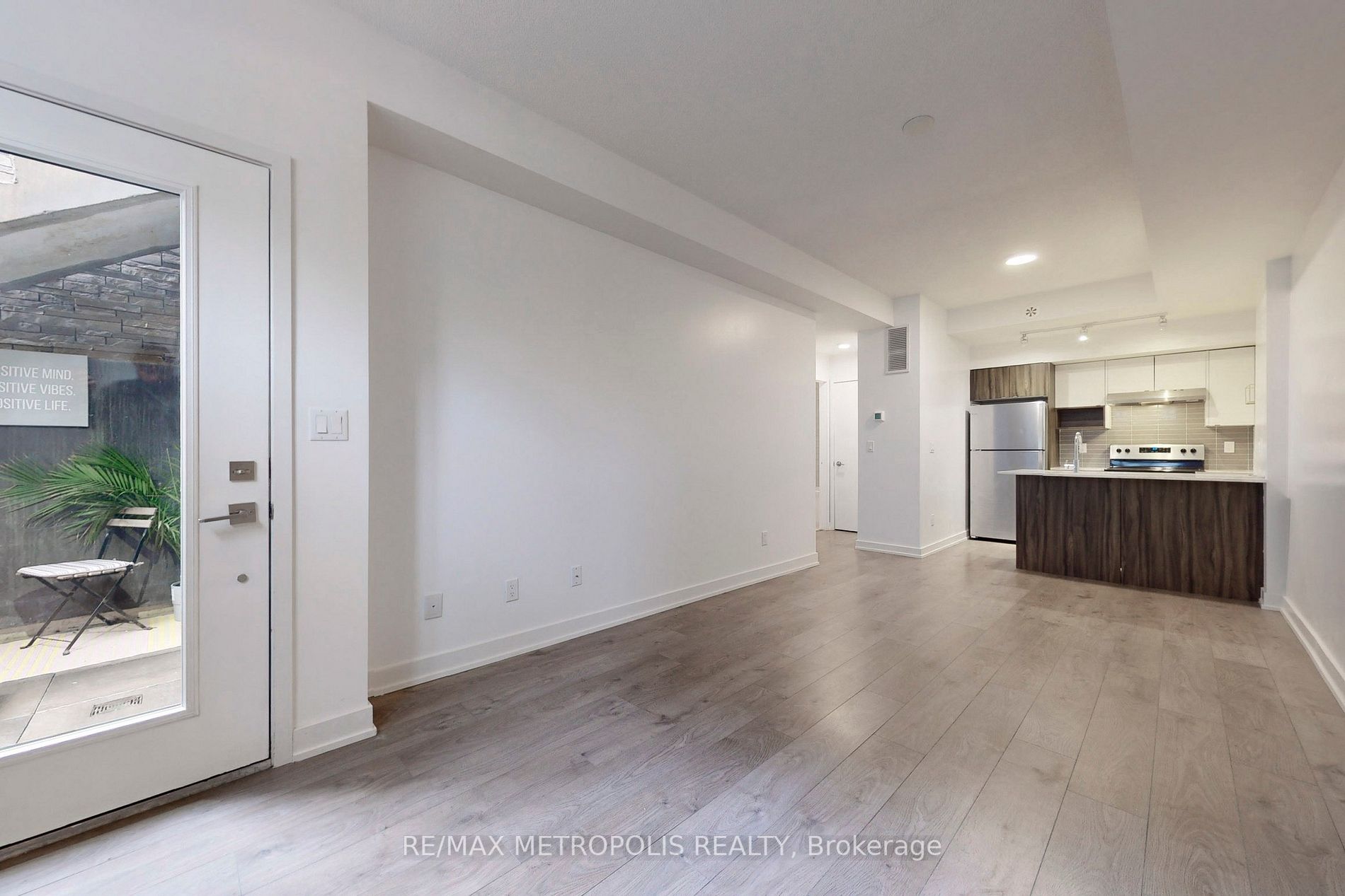 1141 Cooke Blvd, #409