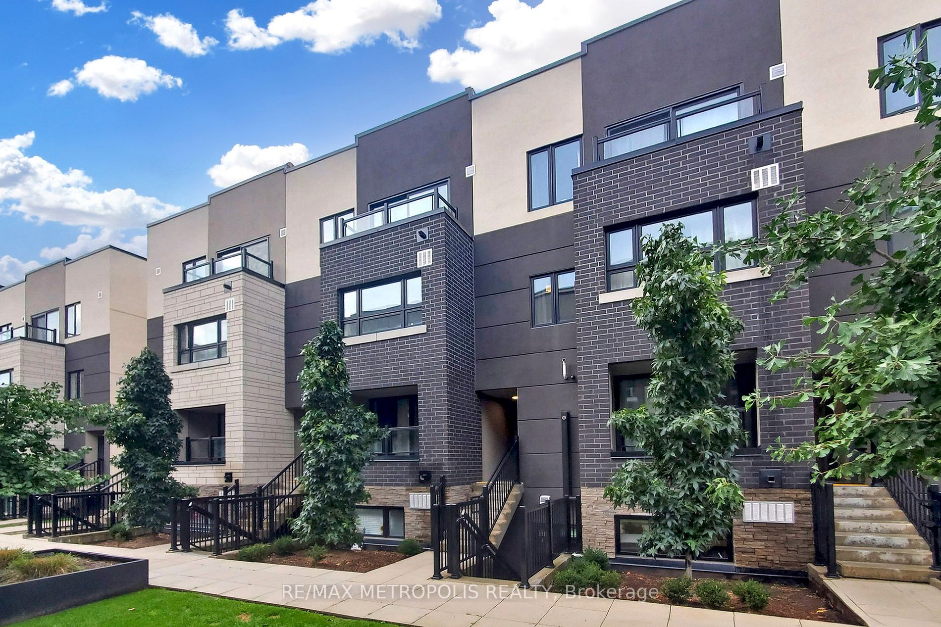 1141 Cooke Blvd, #409