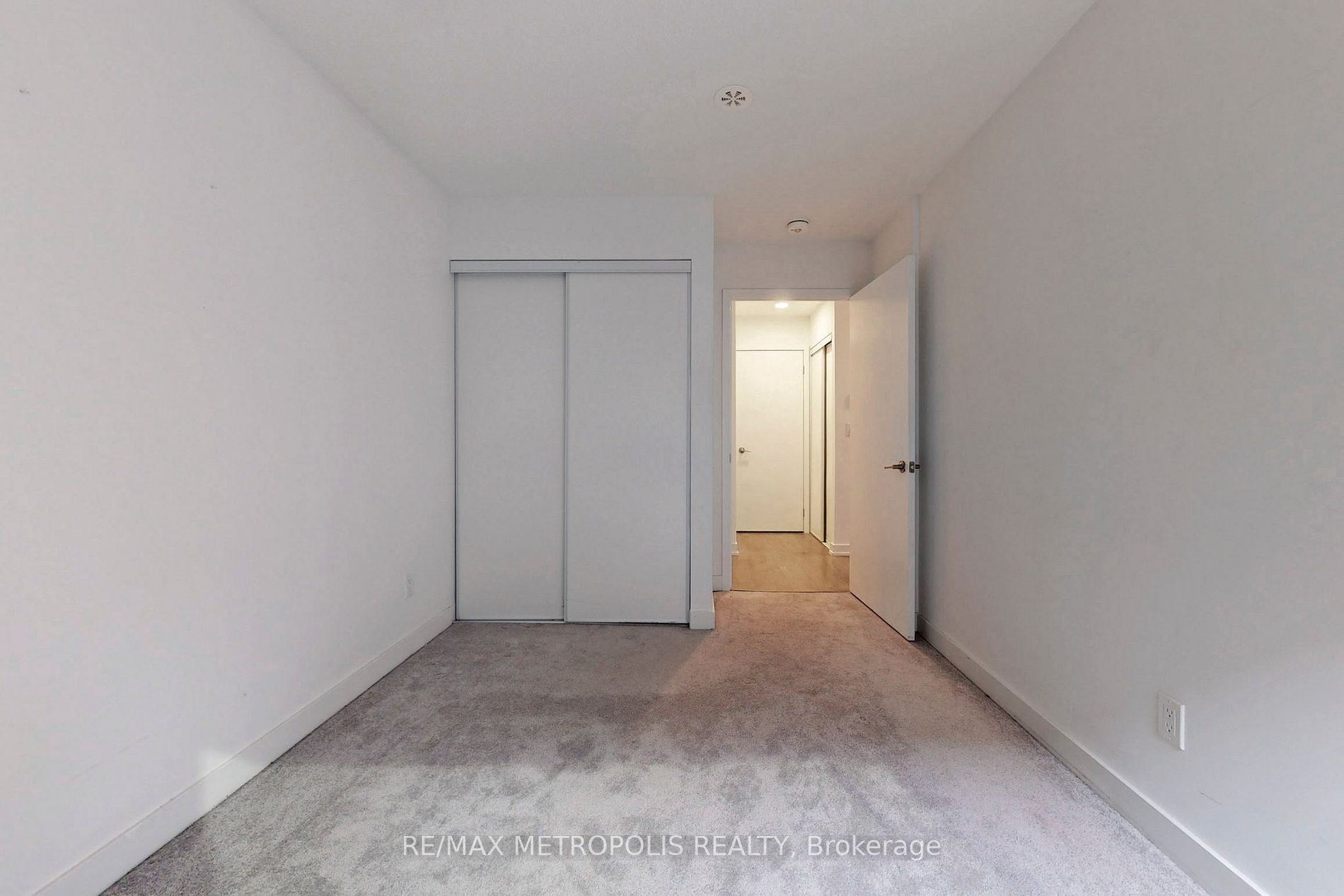 1141 Cooke Blvd, #409