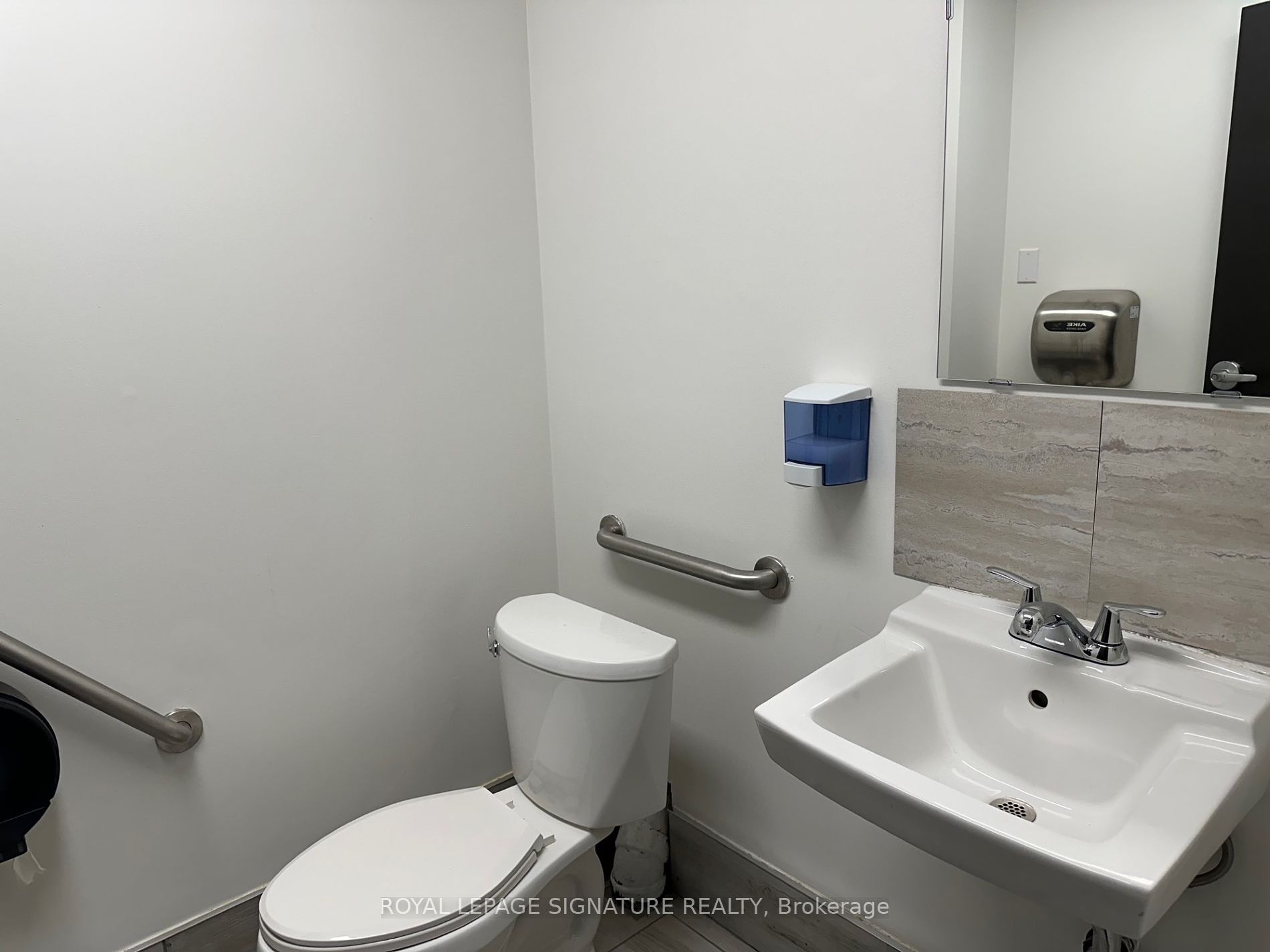 348 Bronte St S, #18