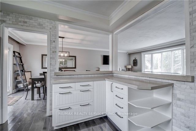 1259 Twin Oaks Dell Dr