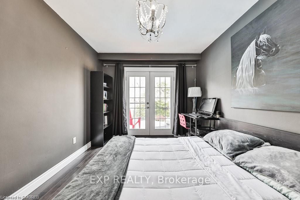 329 Erindale Dr