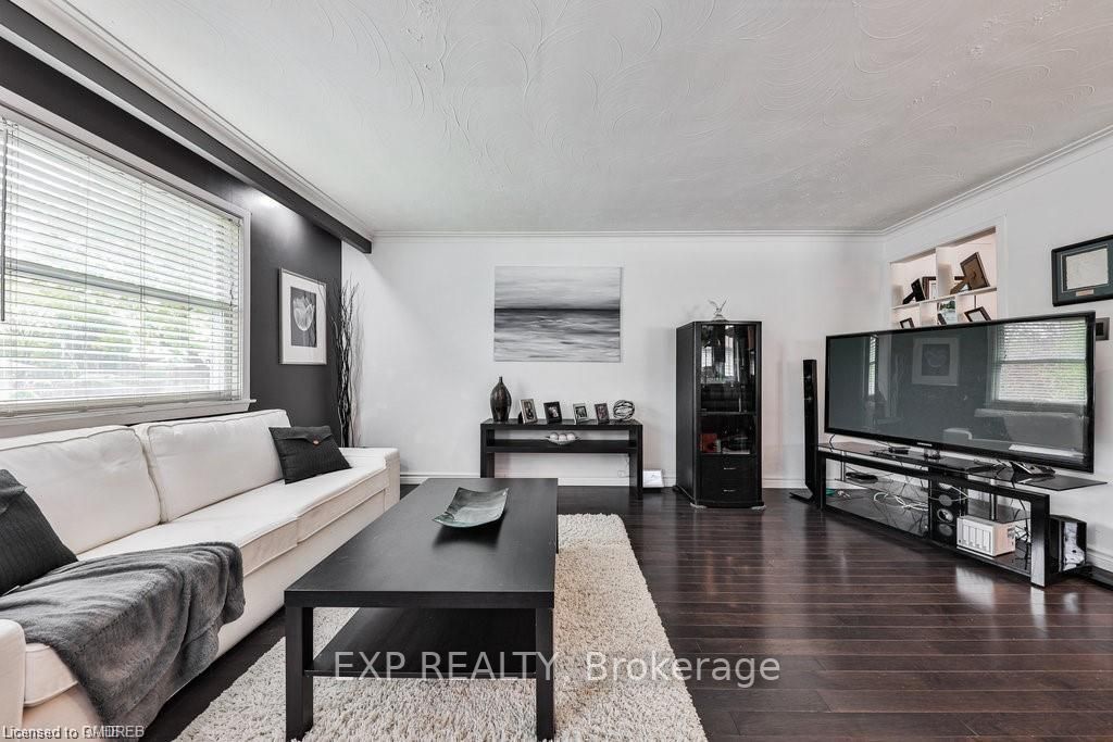 329 Erindale Dr