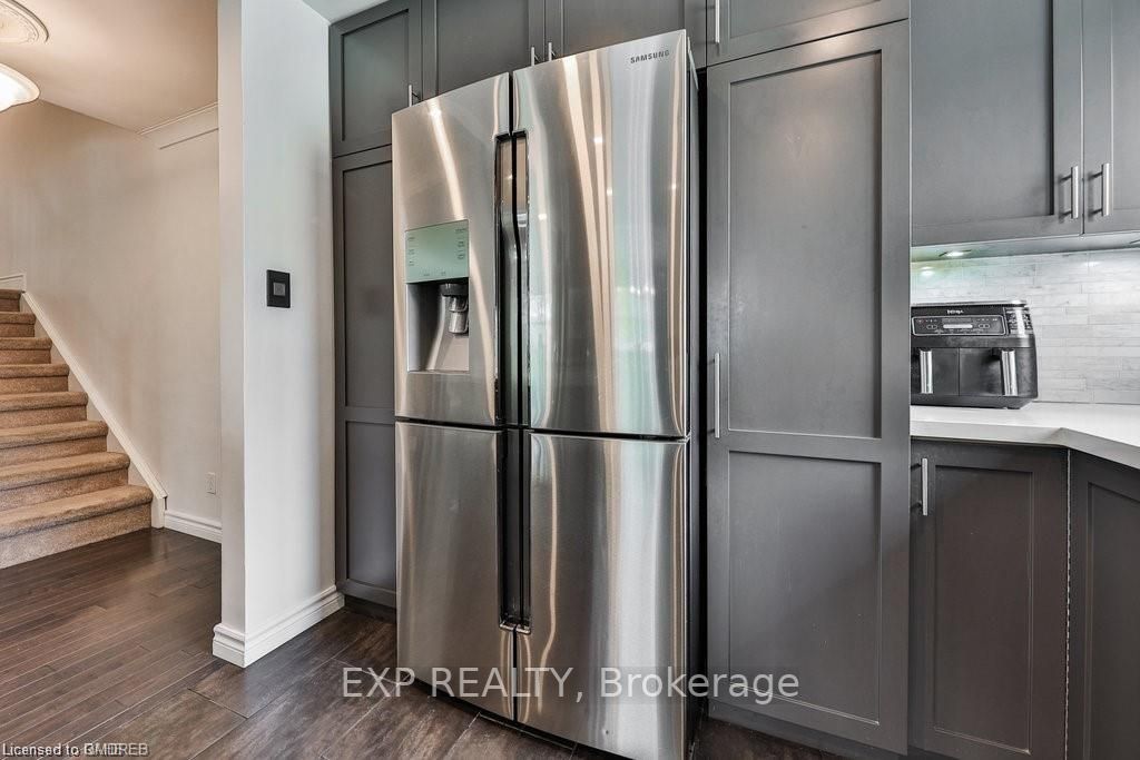 329 Erindale Dr