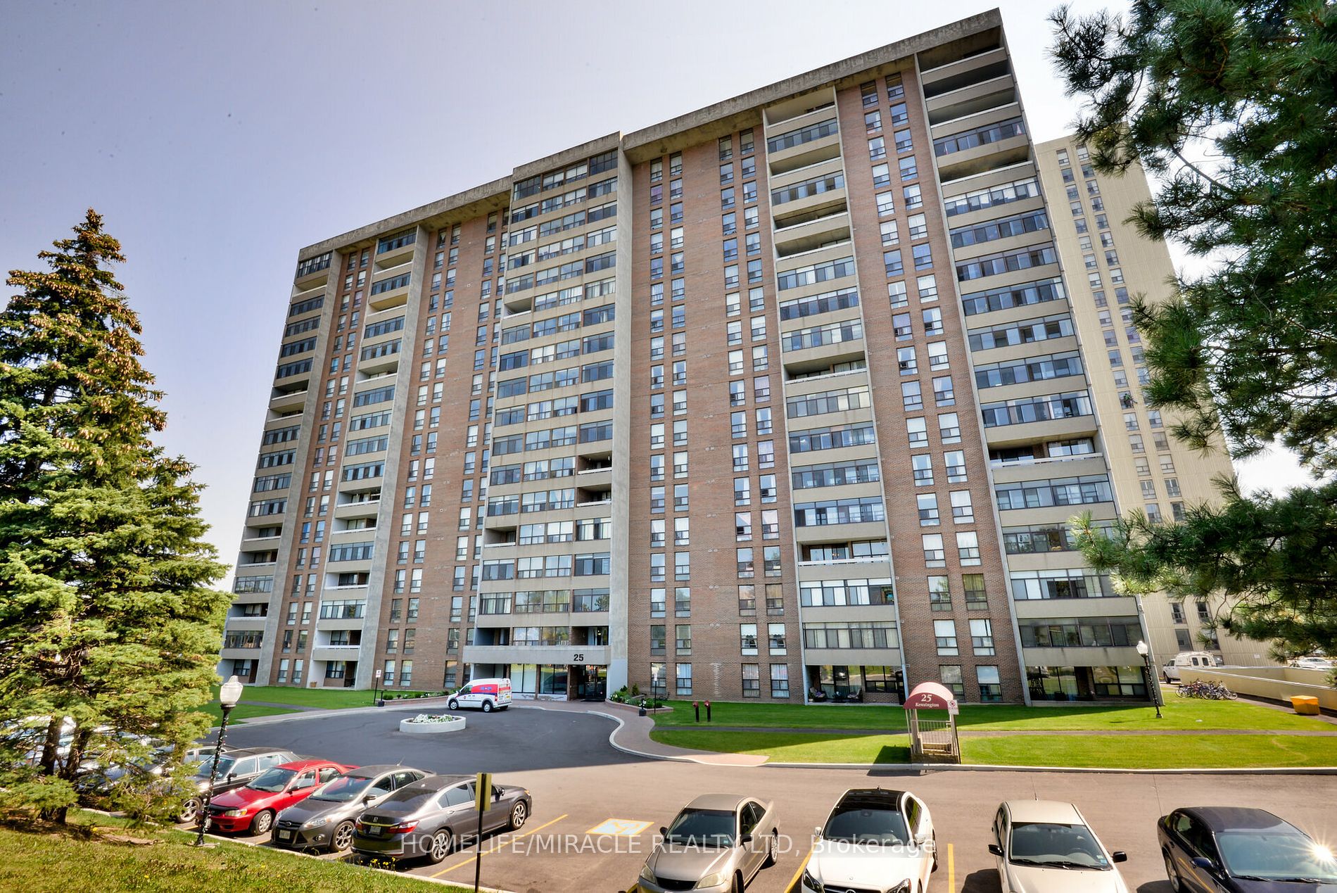 25 Kensington Rd, #410