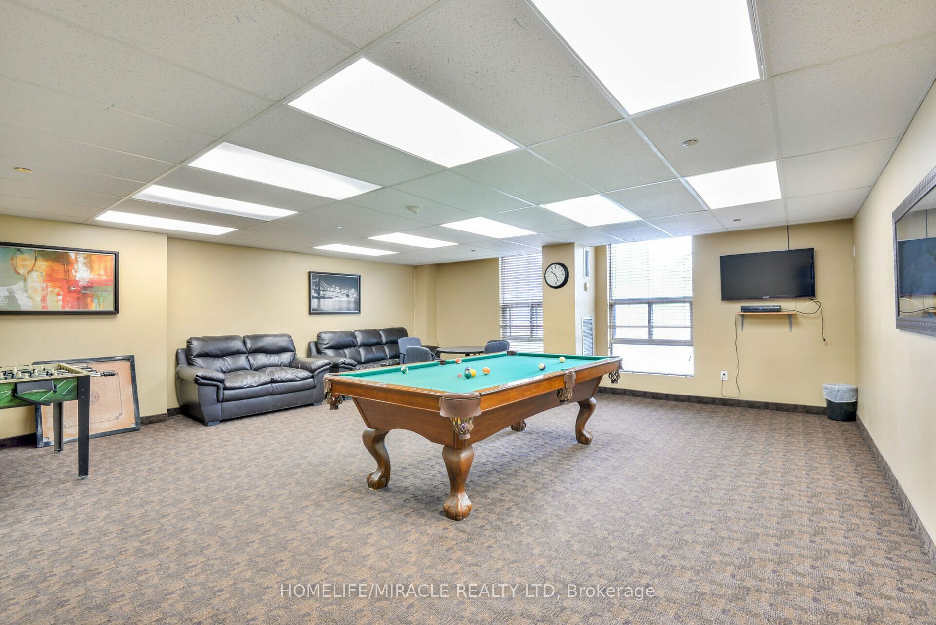 25 Kensington Rd, #410