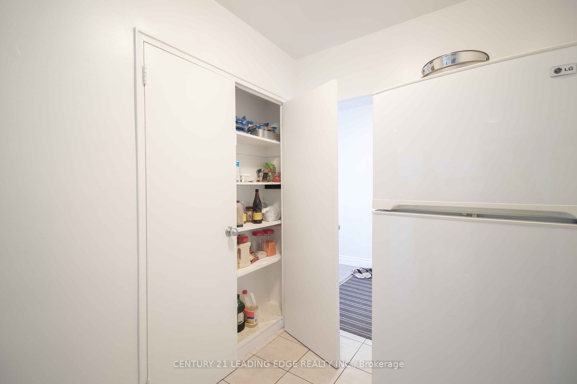 80 Grandravine Dr, #703