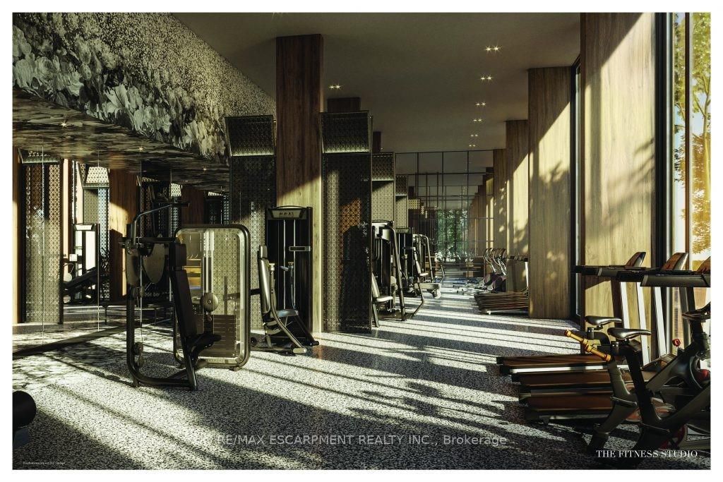 405 Dundas St W, #316