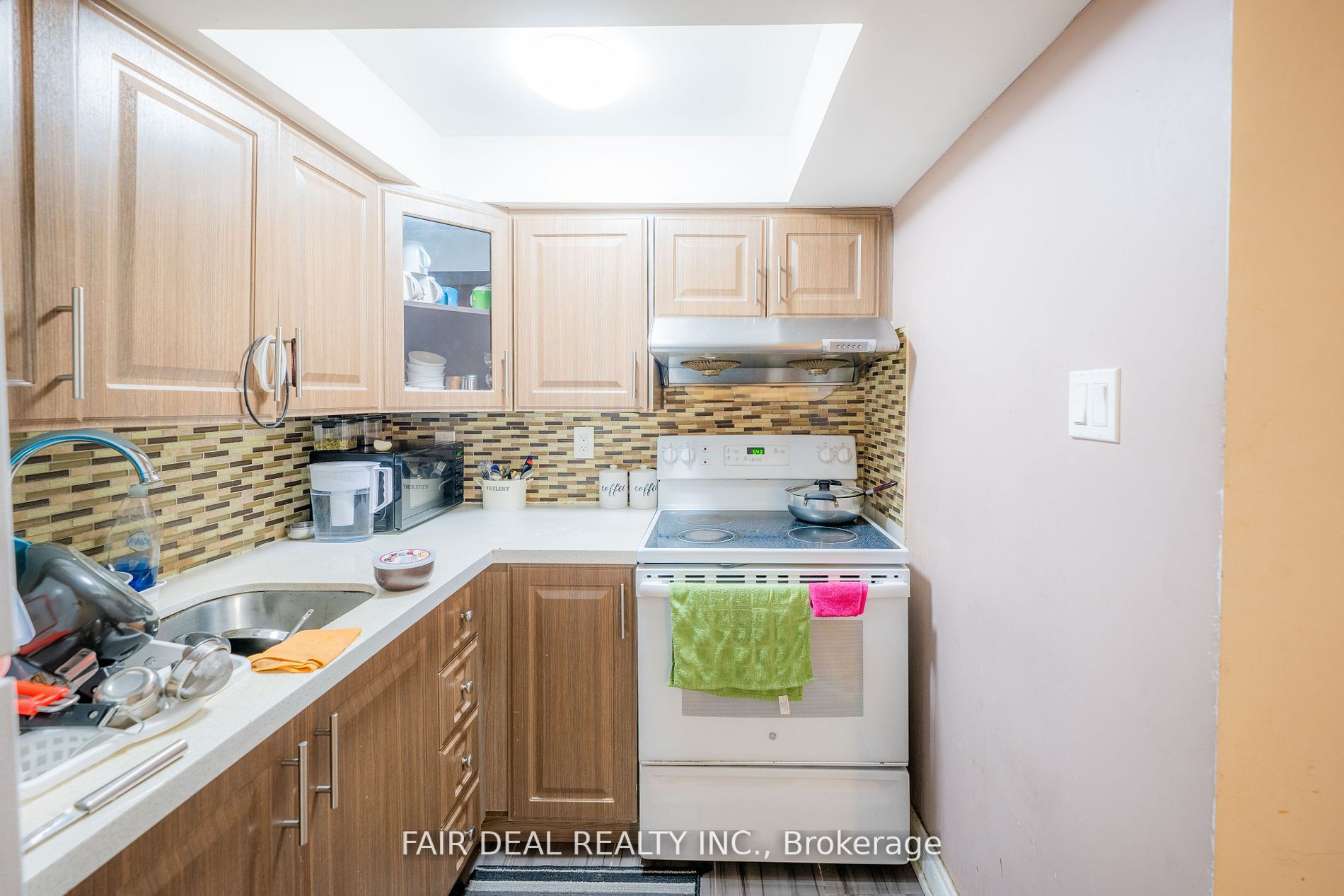 8 Arda Cres