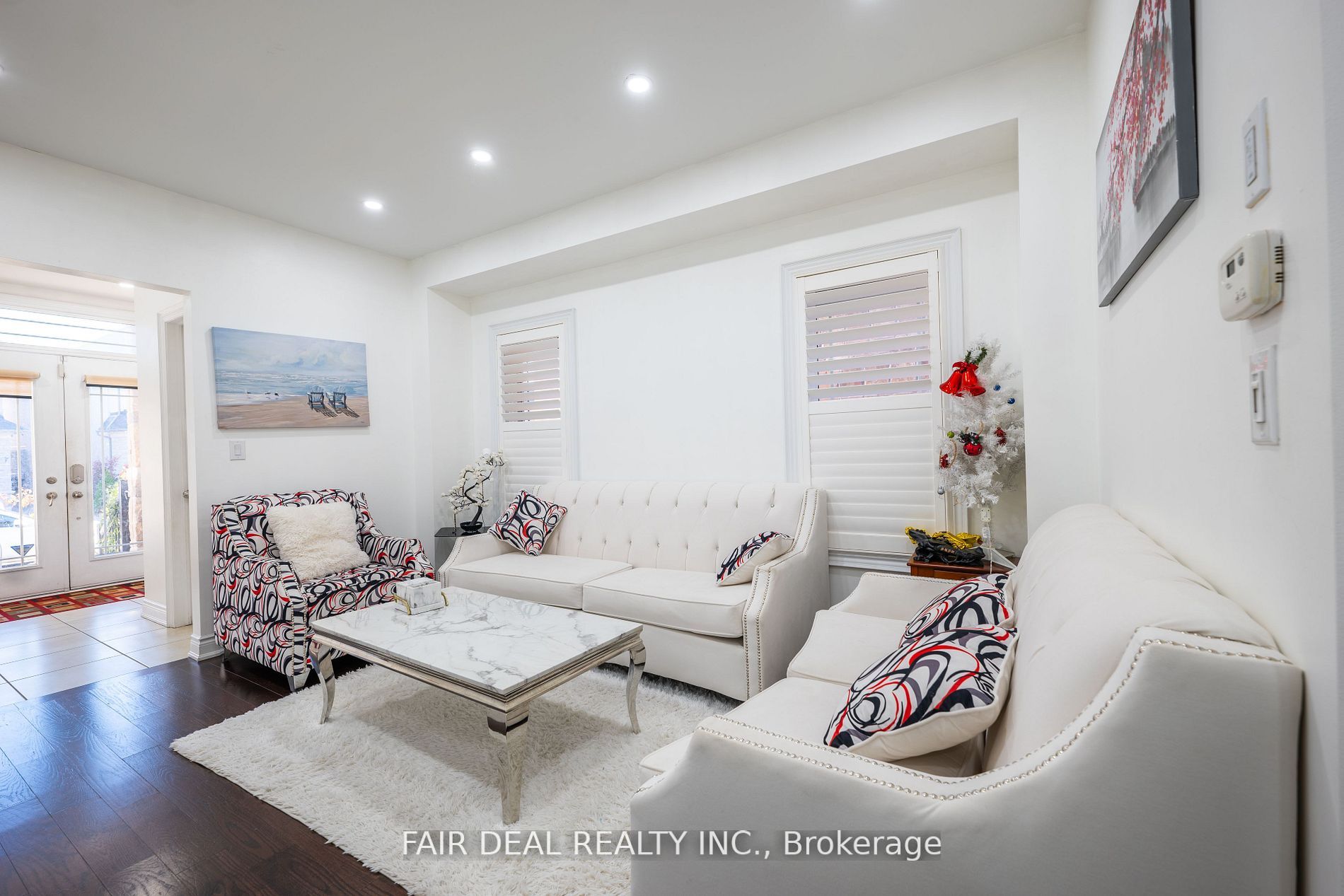 8 Arda Cres