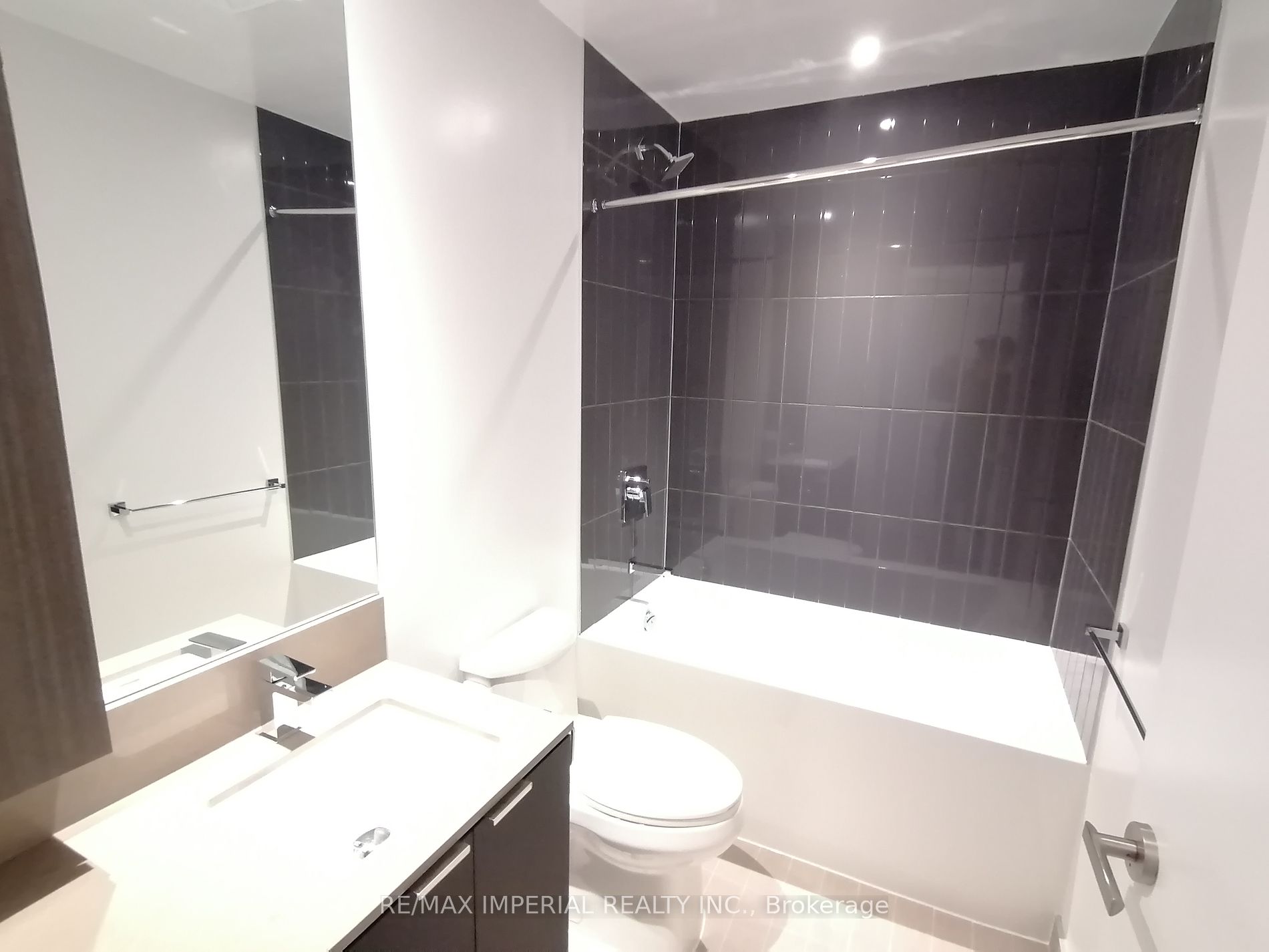3883 Quartz Road, #4909