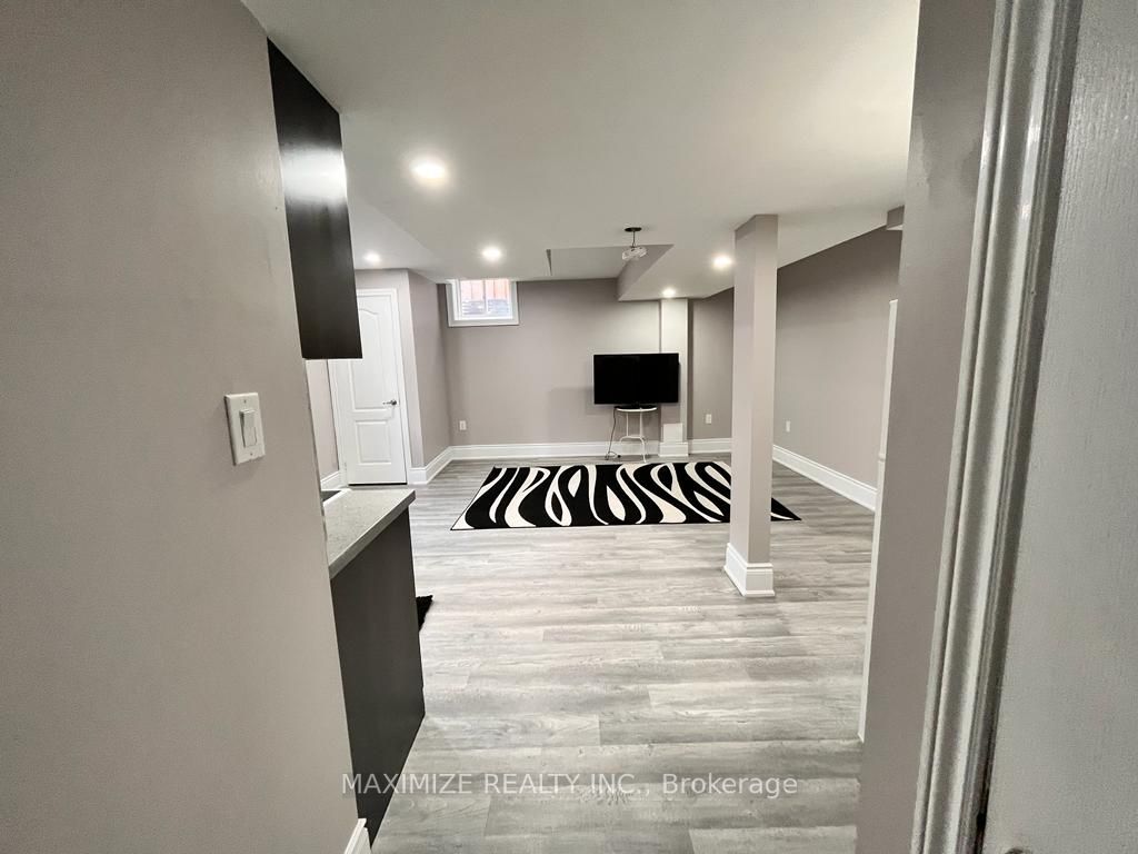 212 Valleyway Drive