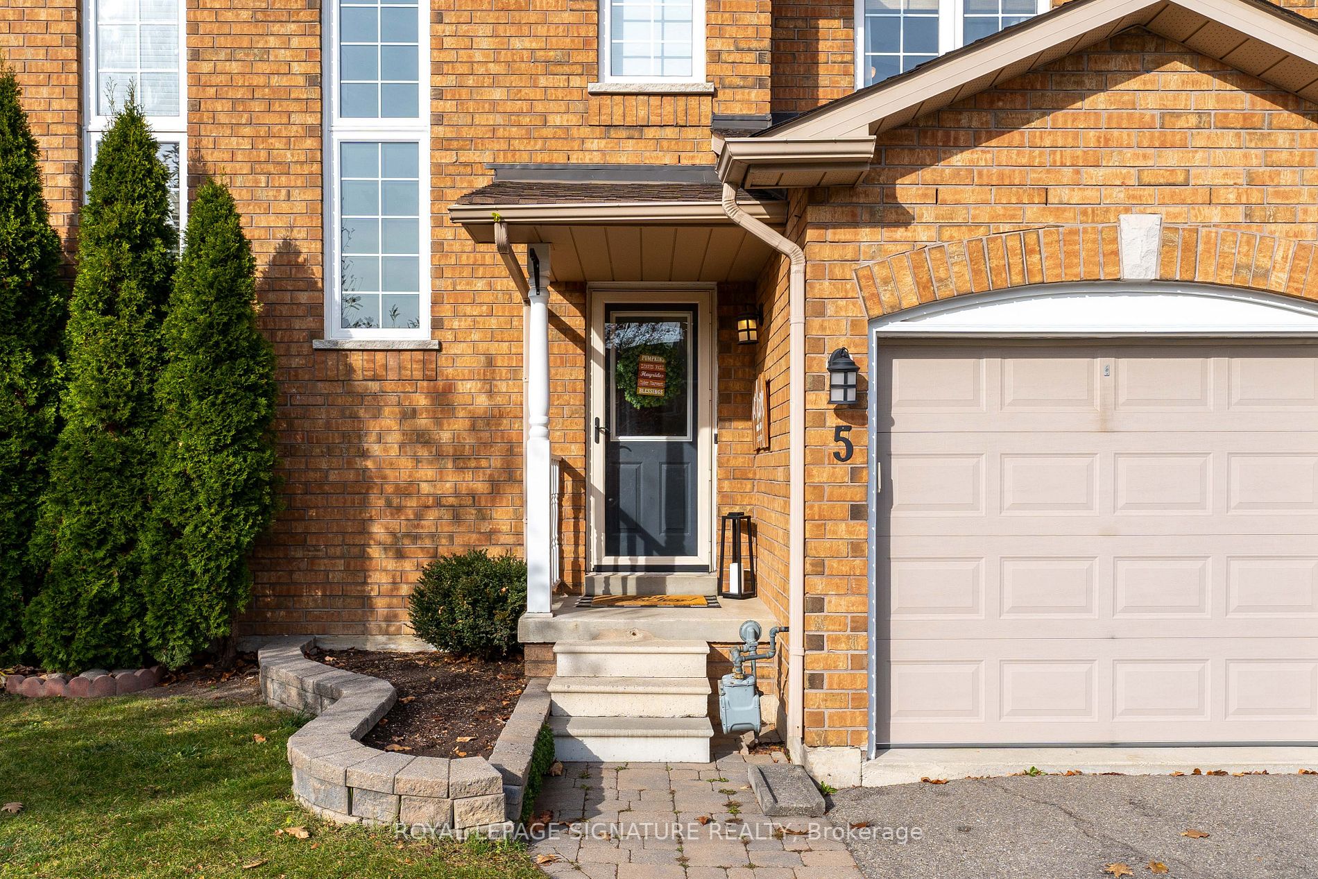 5 Dawson Crescent