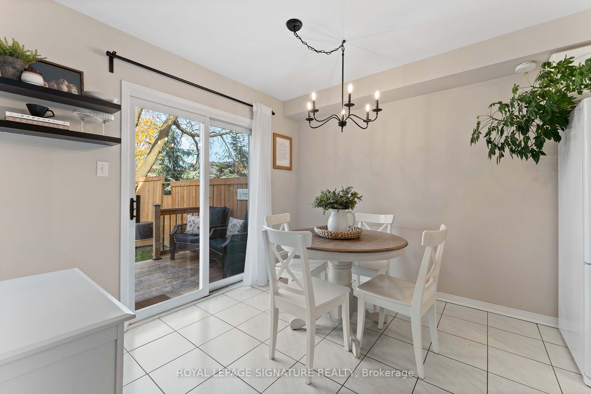 5 Dawson Crescent
