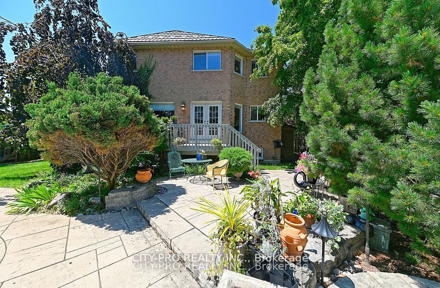 5121 Parkplace Circ