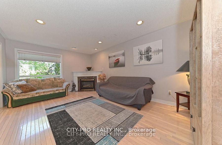 5121 Parkplace Circ