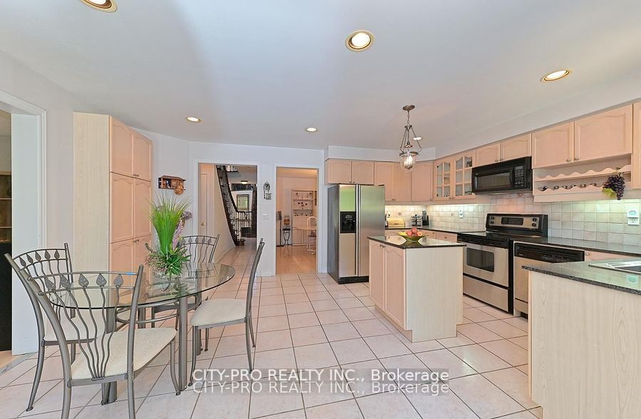 5121 Parkplace Circ