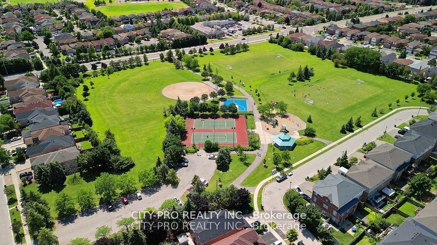 5121 Parkplace Circ