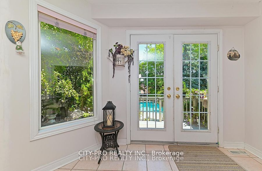 5121 Parkplace Circ