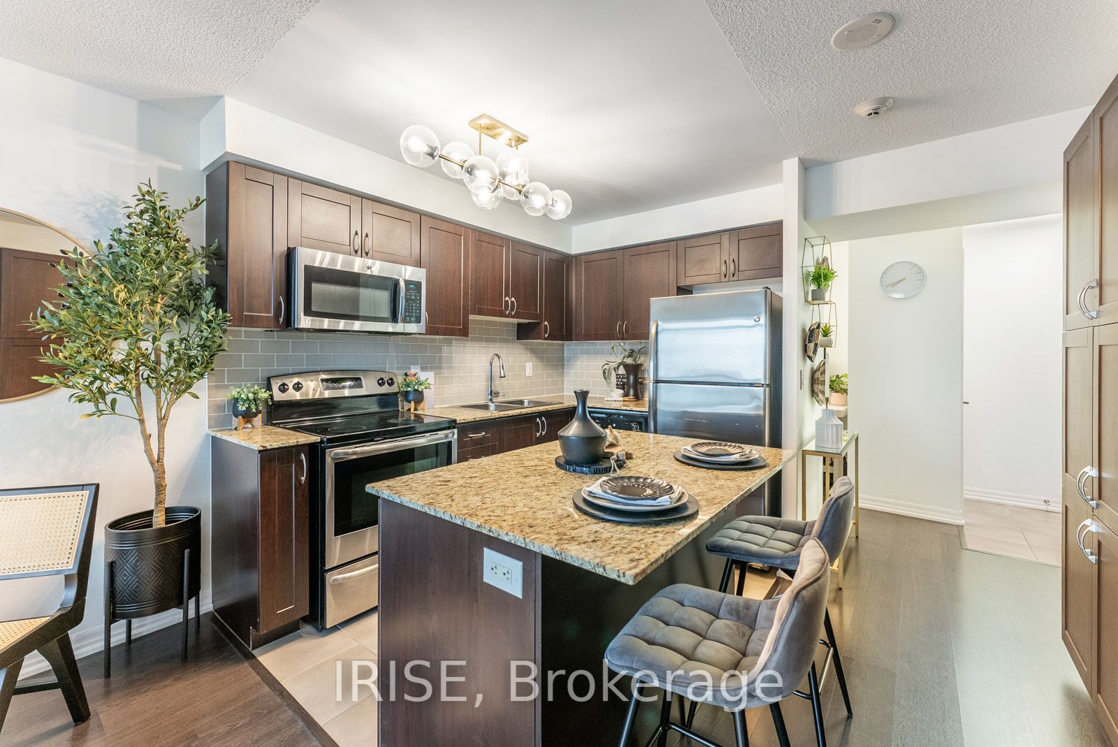 1940 Ironstone Drive, #910