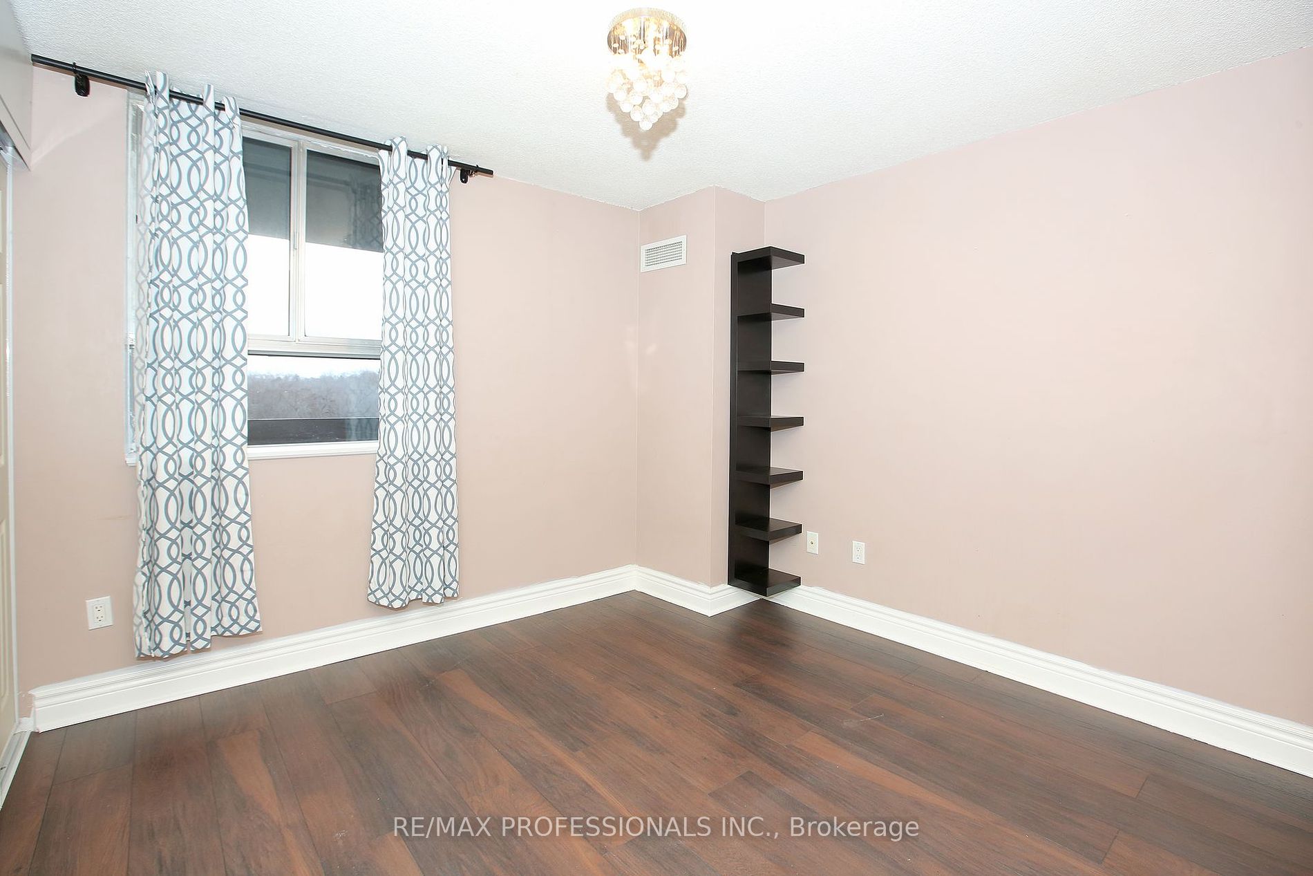 236 Albion Rd, #211
