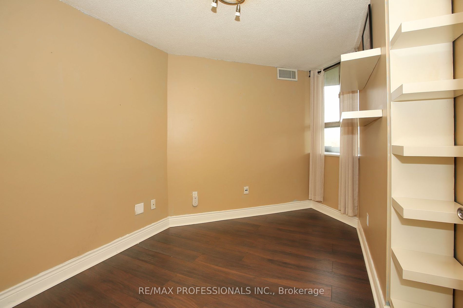 236 Albion Rd, #211