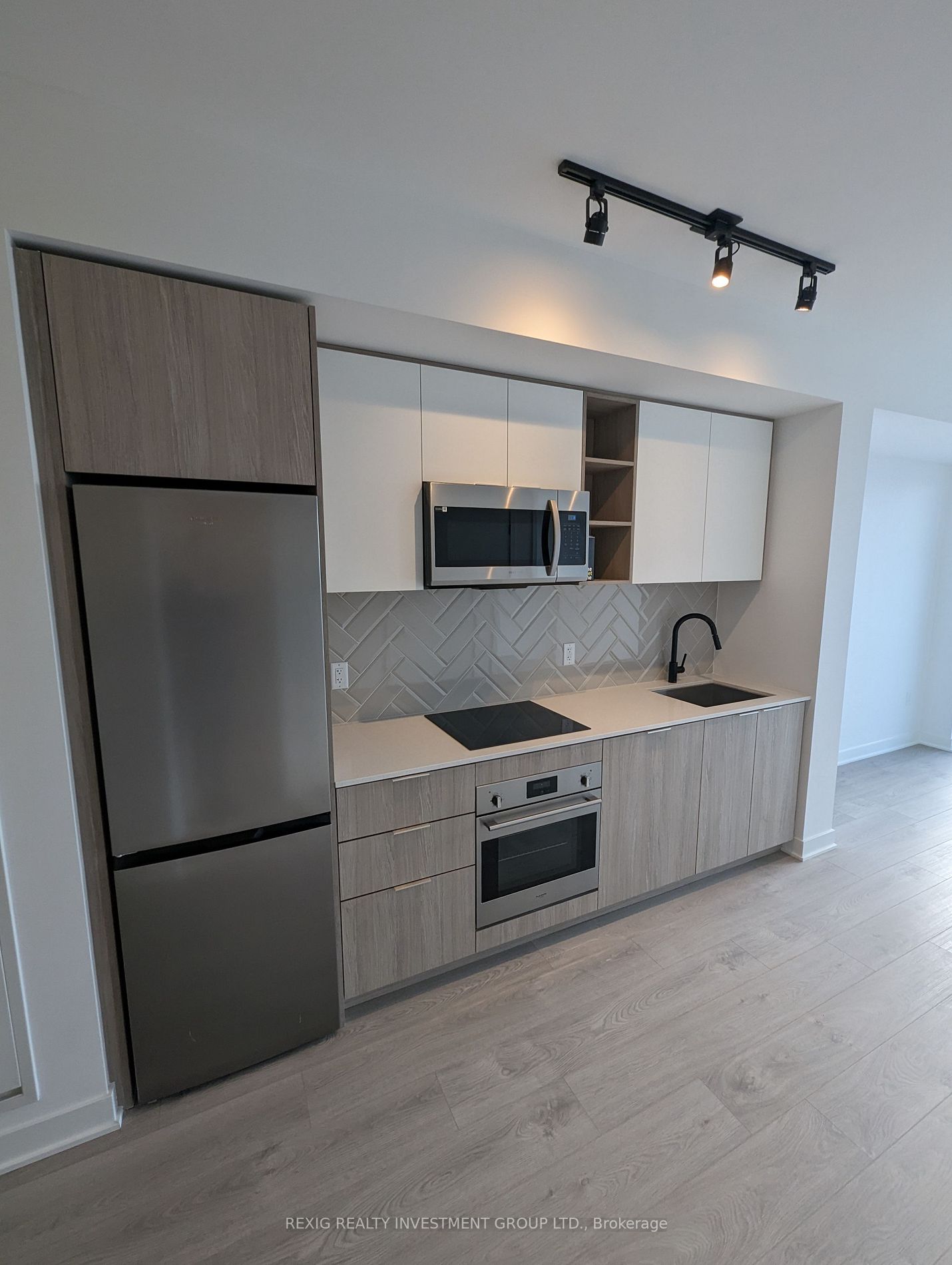 36 Zorra Street #3011