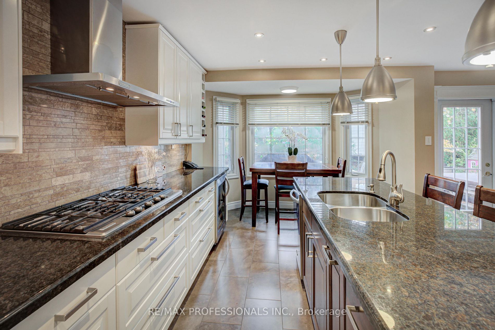 50 Killarney Crt