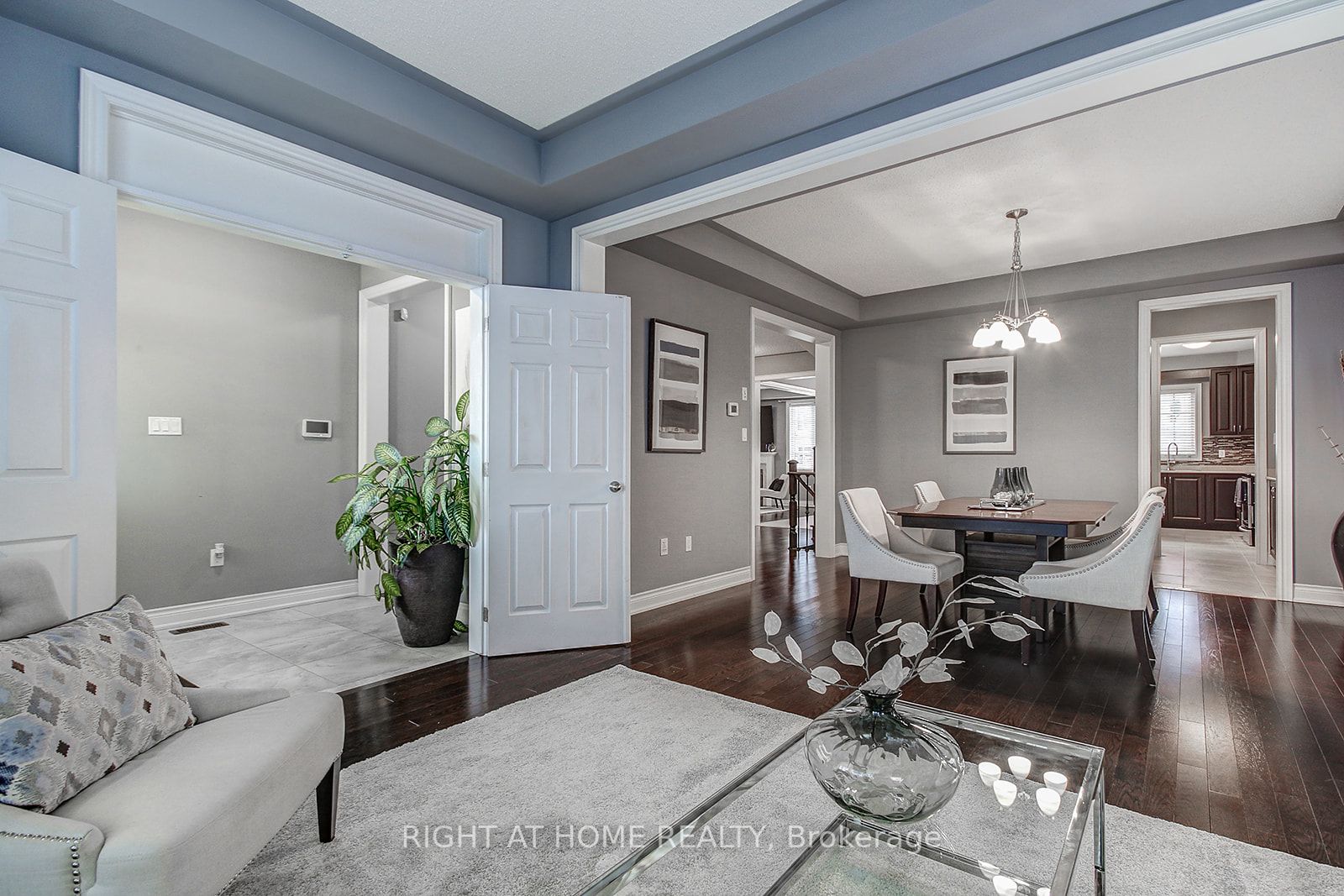 40 Squire Ellis Dr
