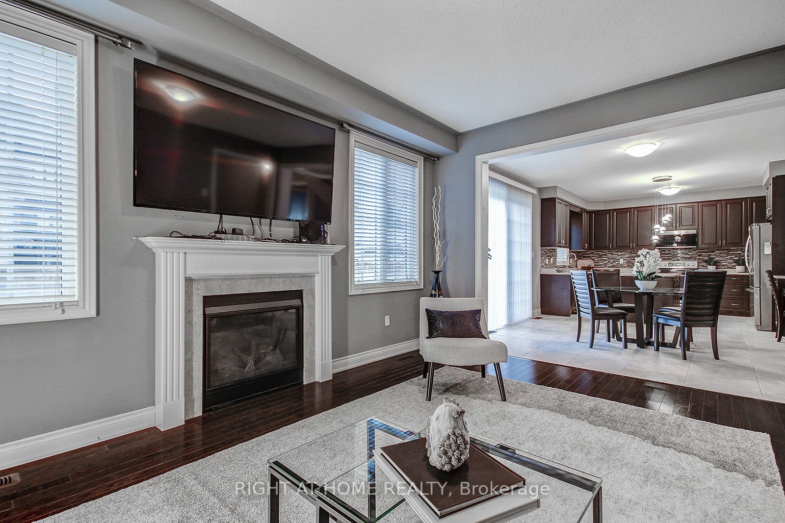 40 Squire Ellis Dr