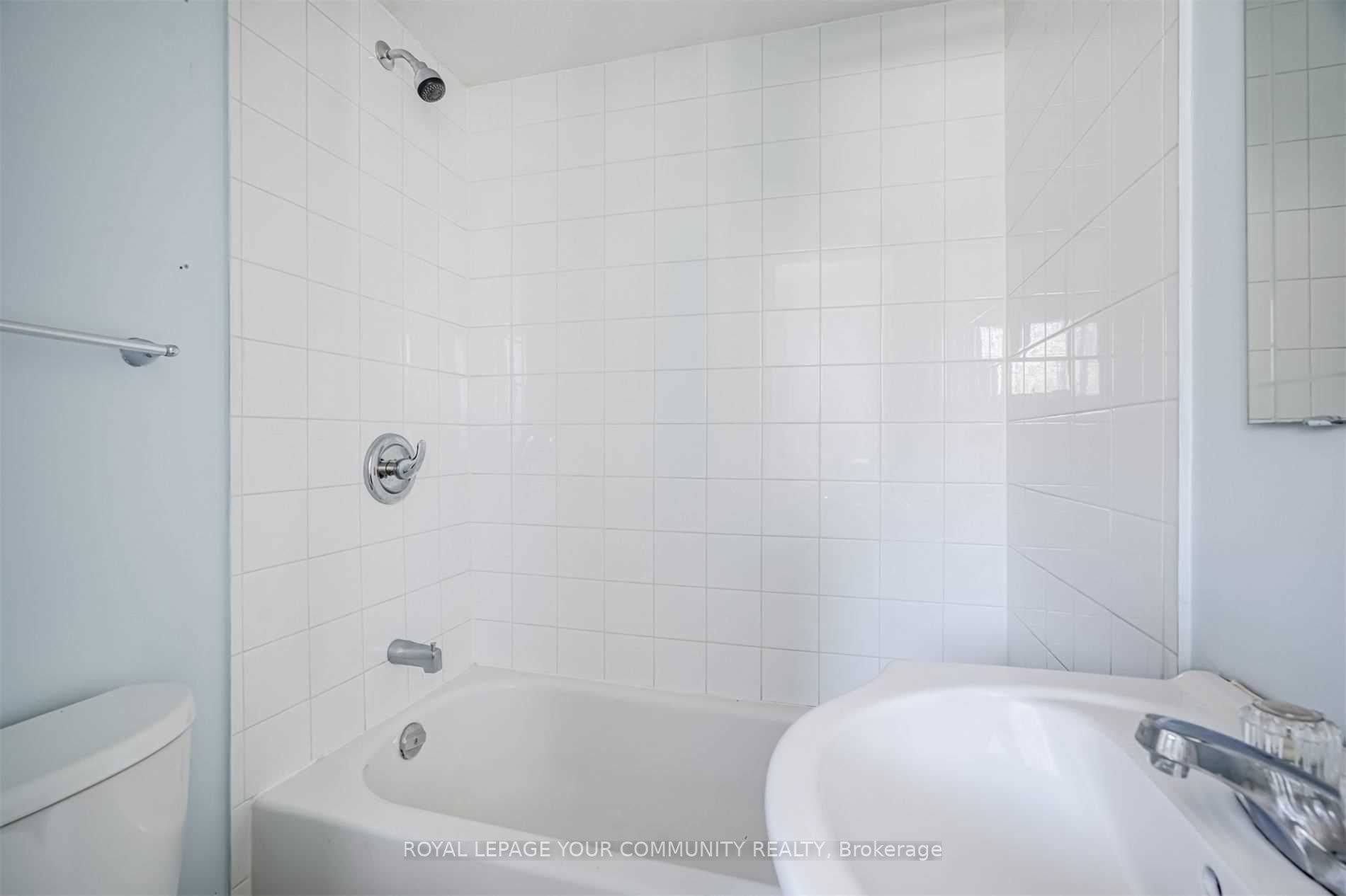 70 Melbourne Avenue #106