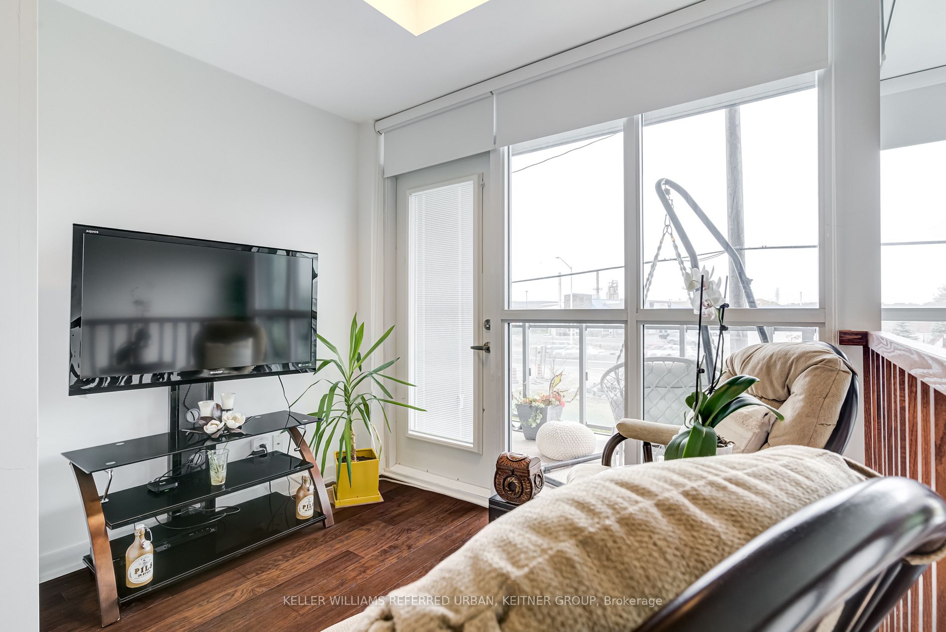 5240 Dundas St, #B205