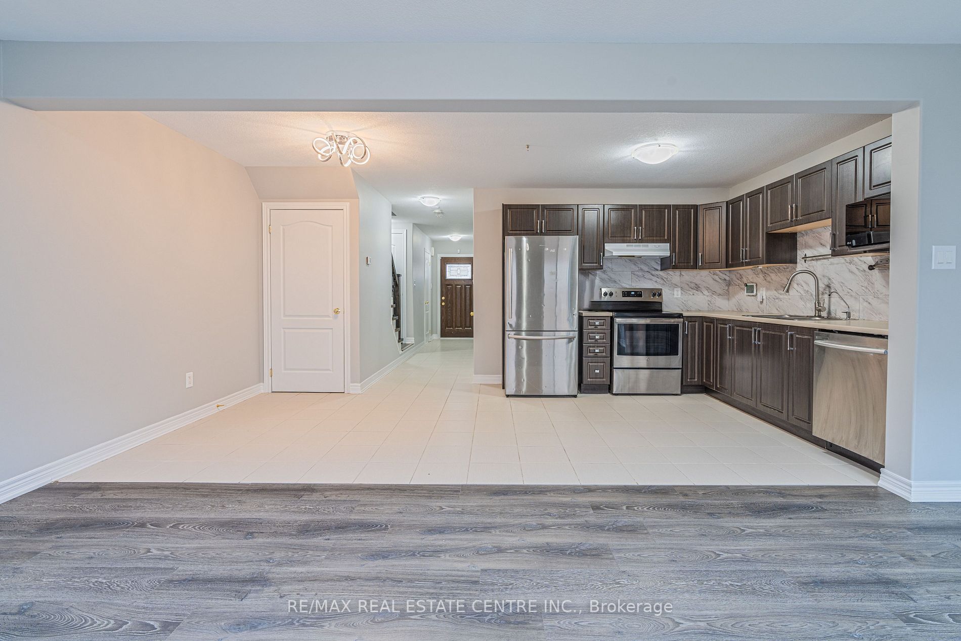 124 Parkinson Cres, #62