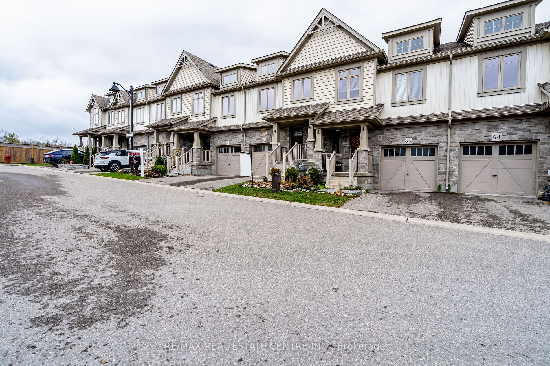 124 Parkinson Cres, #62