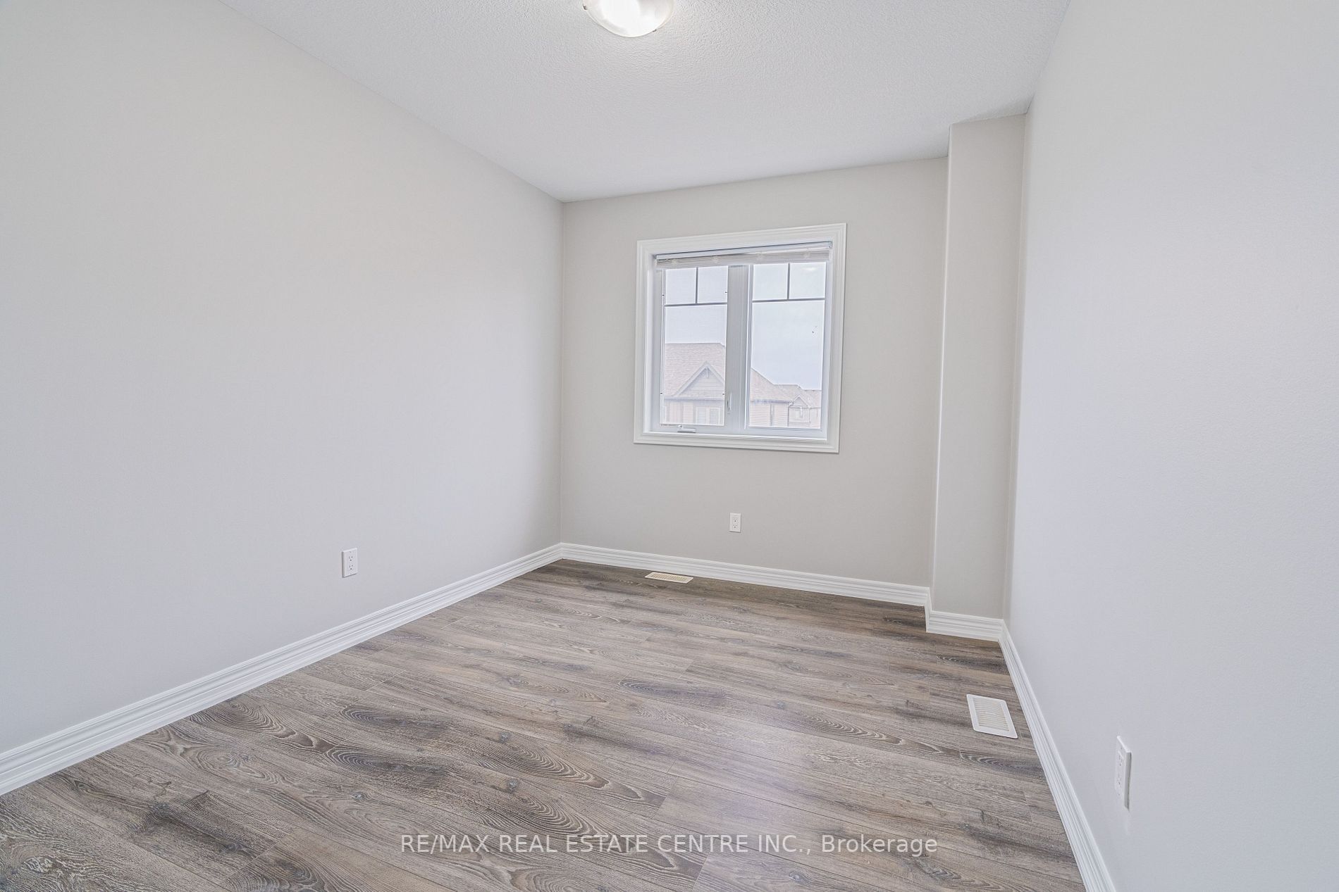 124 Parkinson Cres, #62