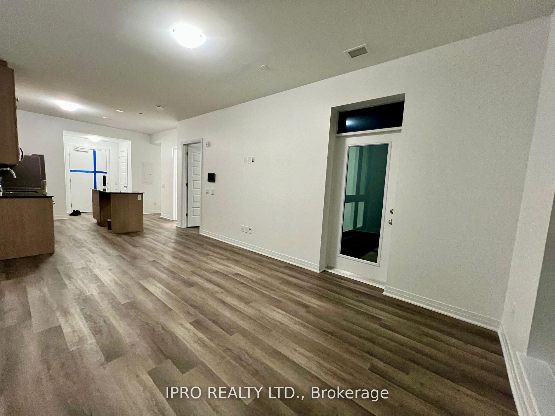 460 Gordon Krantz Ave, #220