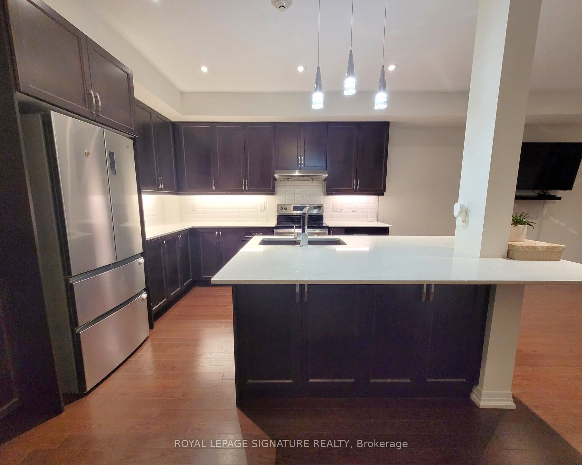 62 Preston Meadow Ave, #6